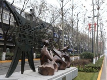 西安"**美"雕塑一条街亮相 唐代美女果然是胖子-行业资讯