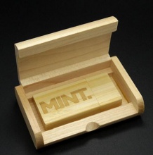 实木u盘批发定做-广州旭雅u盘厂www.gzupc.com